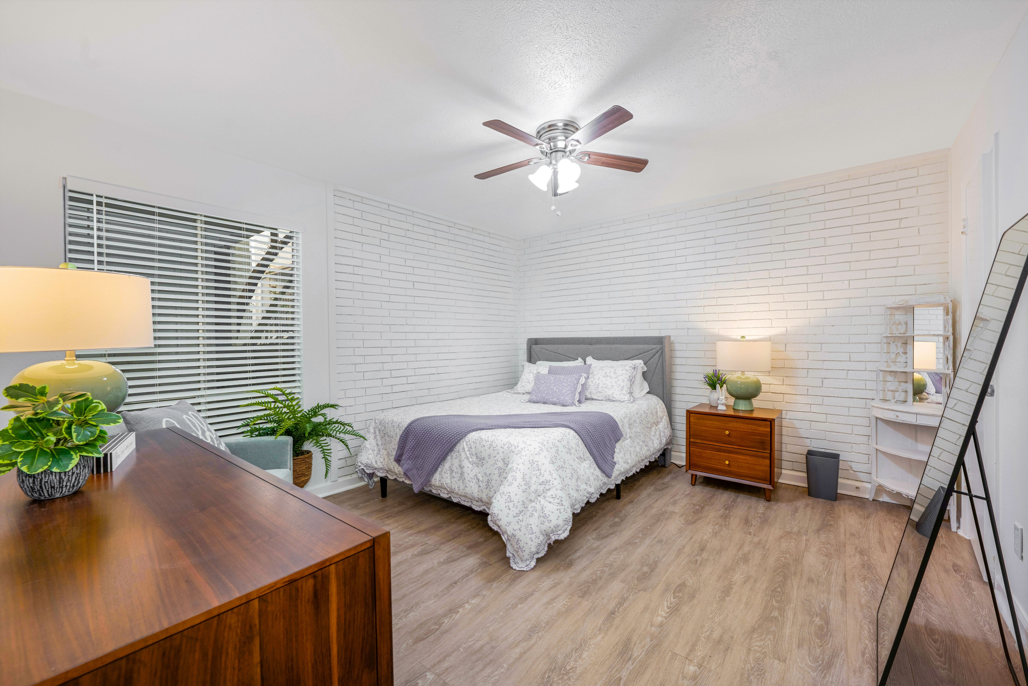 Kitchen and dining nook with ceiling fan